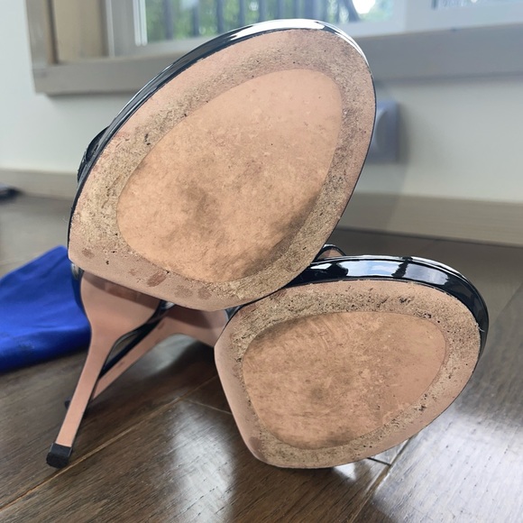 Stuart Weitzman Nudist Disco Sandal in Black Patent - Picture 2 of 5